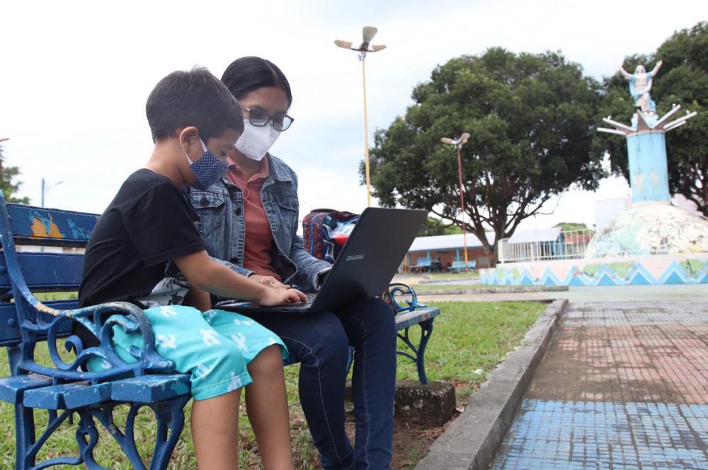 Projeto 'Praça Digital' oferece sinal de internet gratuita em Nhamundá