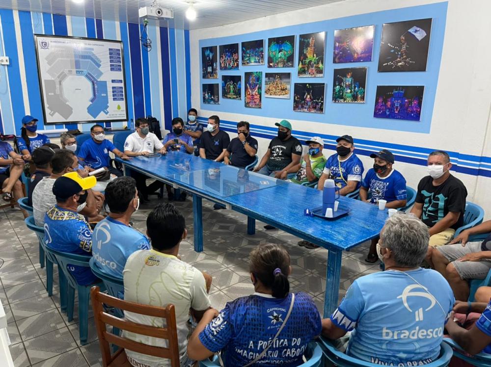 Caprichoso reúne figurinistas e assume compromisso de remuneração para a Live Parintins 2021