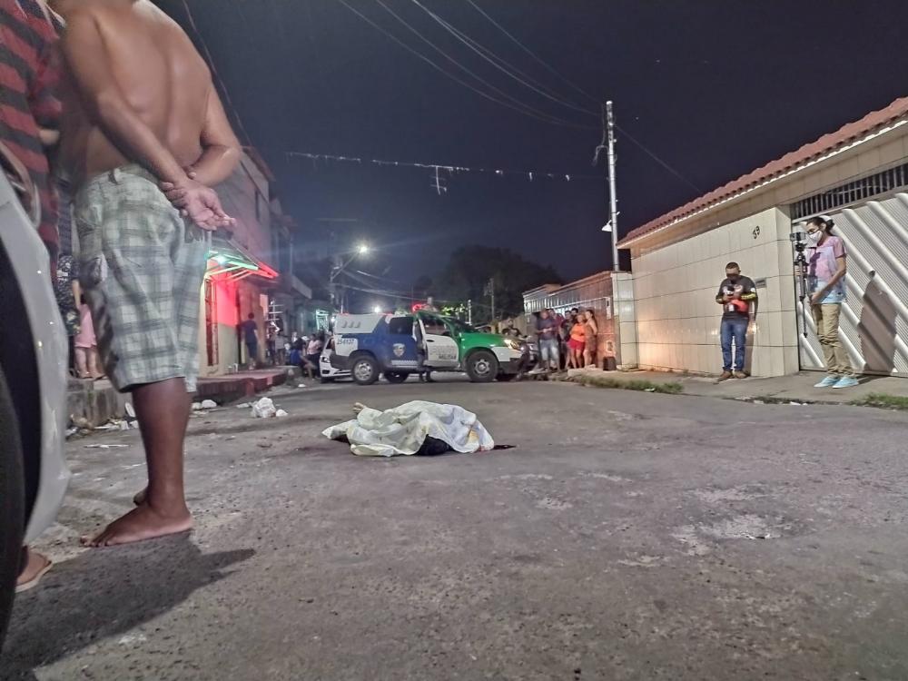 Motorista de aplicativo é assassinado a tiros no bairro Alvorada, em Manaus