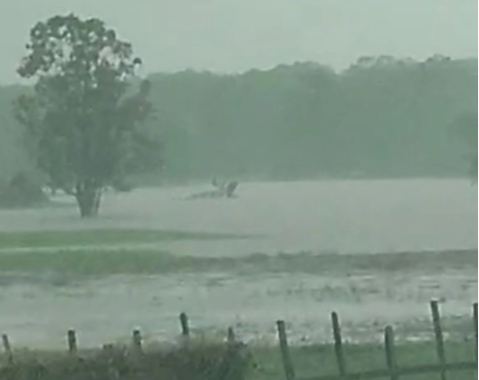 Helicóptero do Exército cai durante temporal em comunidade no Amazonas