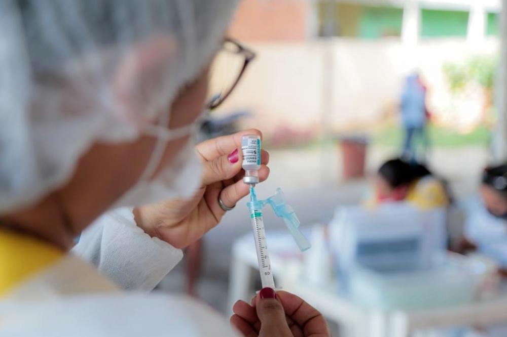 Parintins inicia vacinação para 17 a 12 anos com comorbidades e deficiências permanentes
