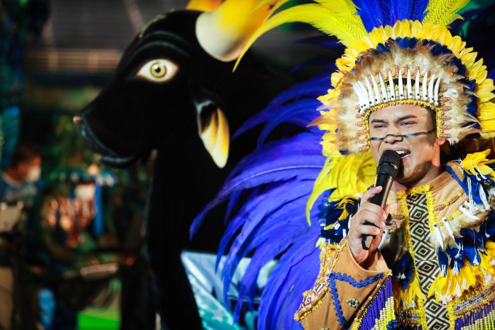 Levantador do Caprichoso, Patrick Araújo cantará com a orquestra sinfônica do Brasil em novembro