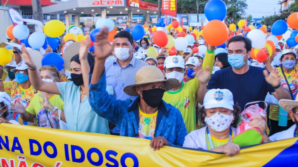 Caminhada marca comemoração ao Dia do Idoso em Parintins