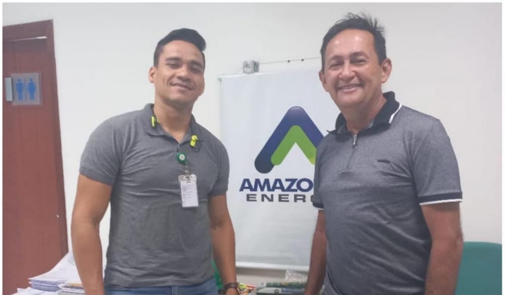 Babá Tupinambá reúne com supervisor da Amazonas Energia sobre problemática em bairros de Parintins