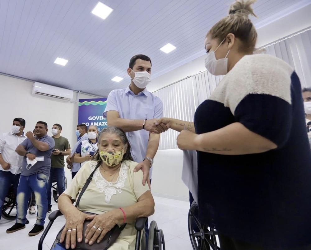 Saullo Vianna realiza lançamento da lei que concede isenção de IPVA aos responsáveis por PcD ou autista