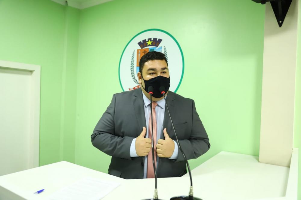 Alex Garcia solicita instalação de lixeiras públicas nos residenciais Vila Cristina e Parintins