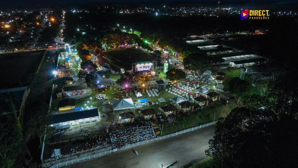 35ª Expopin é aberta oficialmente com cavalgada nas ruas e grande movimento no parque de exposições