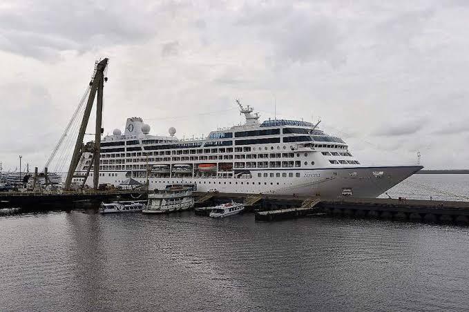 Cruzeiros têm passagem por Manaus cancelada após surto de Covid em navios no sudeste