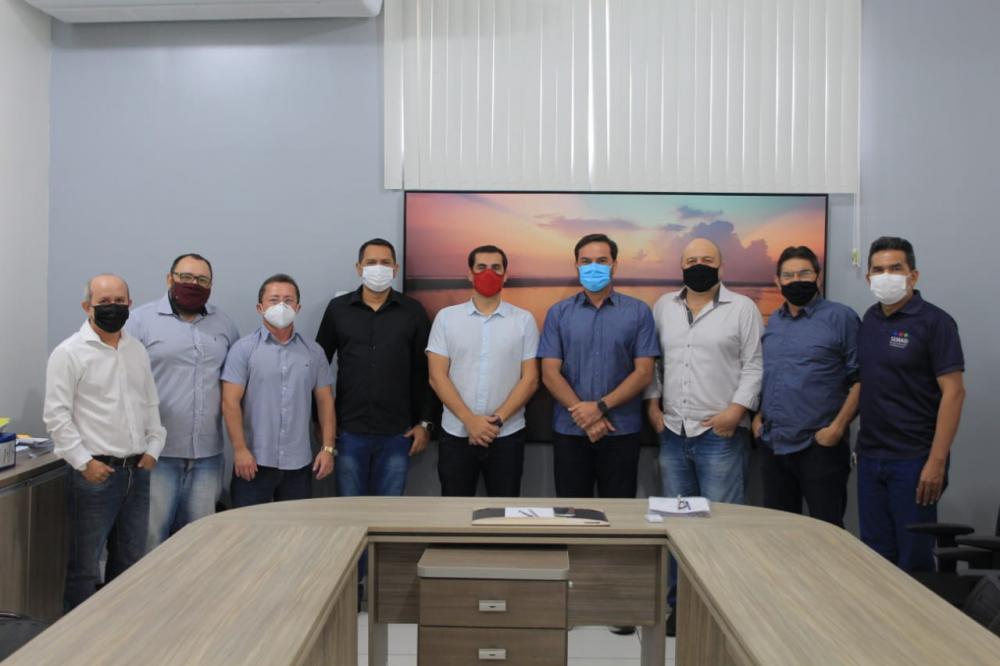 Prefeitura doará terreno para construção de nova sede da Defensoria Pública em Parintins