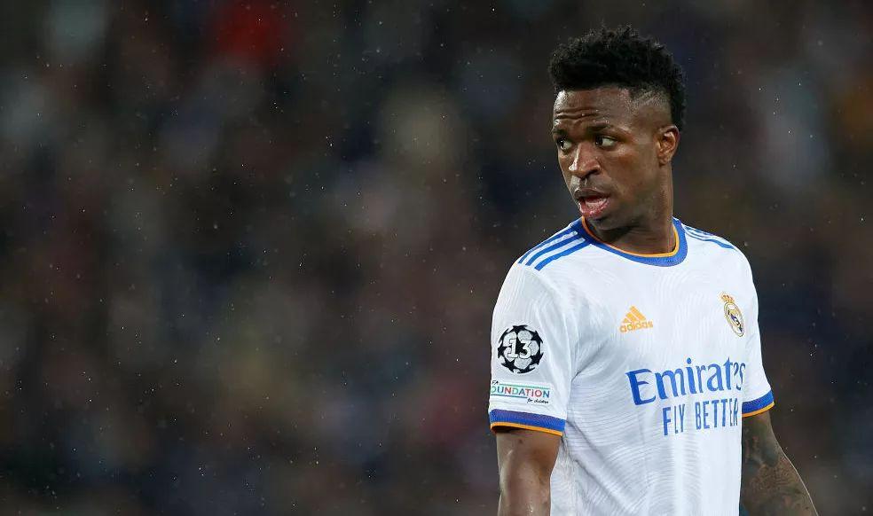 Real Madrid prepara contrato de renovação para Vini Jr com multa bilionária