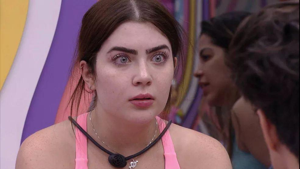 Trêmula, Jade Picon explica como se sentiu com o Big Fone do BBB 22: 'Achei que fosse cair'