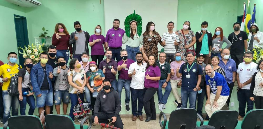 Candidatos à Reitoria da UEA pela Chapa 19, Zogahib e Kátia apresentam propostas em Parintins