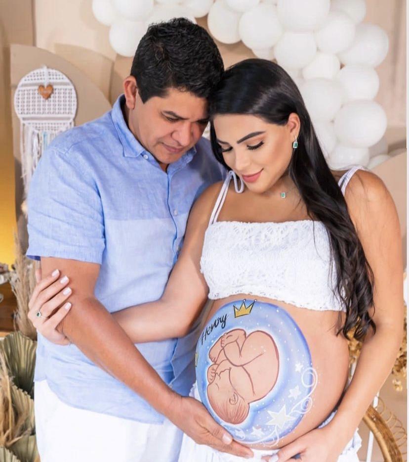 Nasce Henry, o primeiro filho do casal Bi Garcia e Mayra Dias