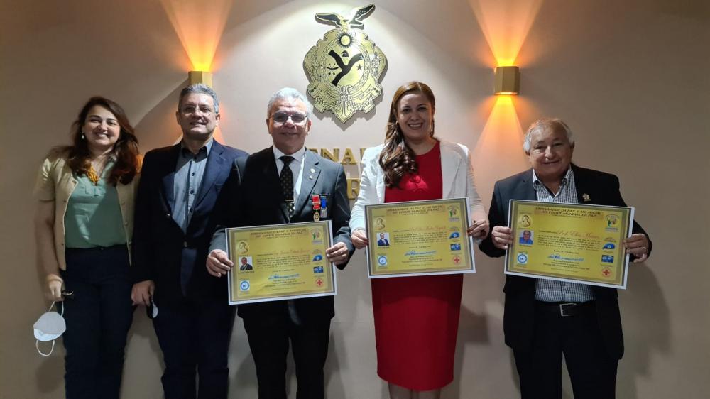 Candidato a reitor da UEA, André Zogahib é homenageado na Aleam