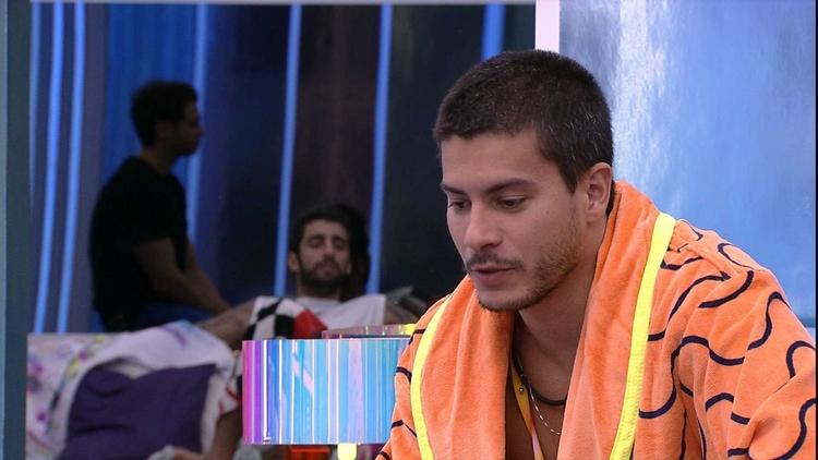 Arthur revela seu alvo de indicação ao paredão: 'Vocês já sabem quem eu vou botar'