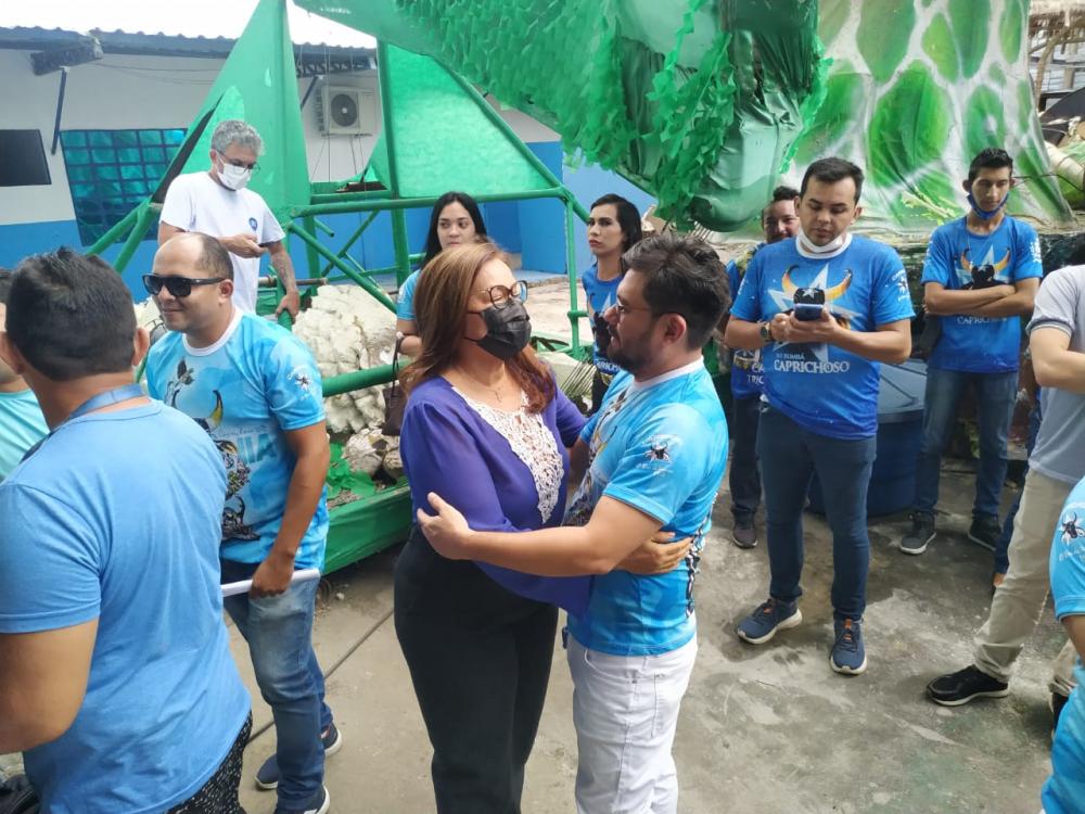 Márcia Baranda vive a emoção de participar da Missa que abriu os trabalhos do Caprichoso