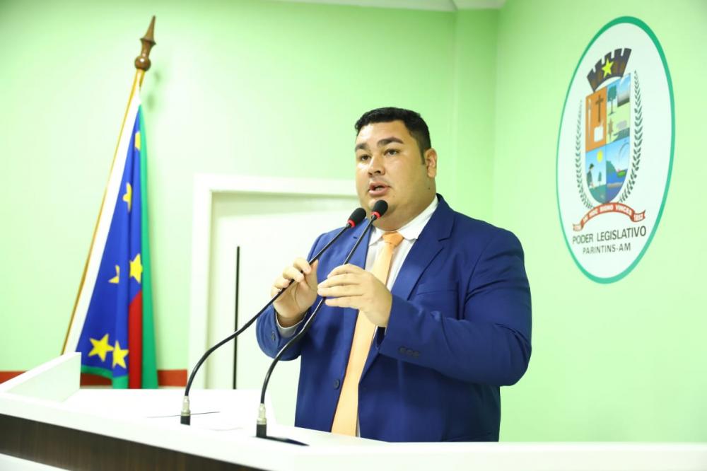 Vereador de Parintins, Alex Garcia é internado às pressas após fortes dores nos rins