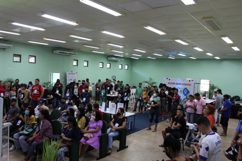 Jornada do Empreendedor acontece até este sábado (14), no auditório da UEA, em Parintins