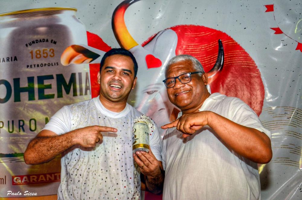 Cerveja Bohemia é apresentada em ensaio do Garantido como patrocinadora oficial do Festival de Parintins 2022