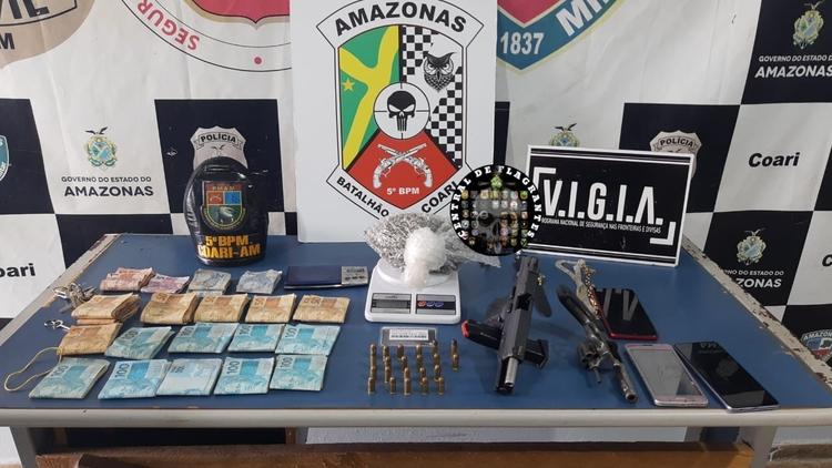 Trio é preso com armas, drogas e mais de R$ 14 mil no Amazonas