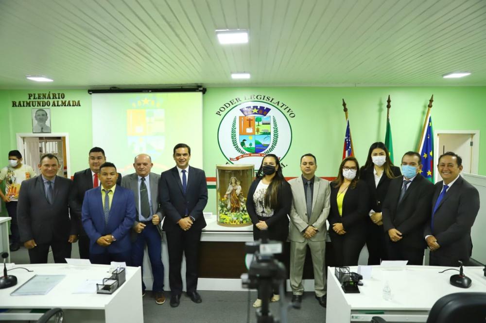 Câmara recebe imagem peregrina de Nossa Senhora do Carmo, padroeira de Parintins