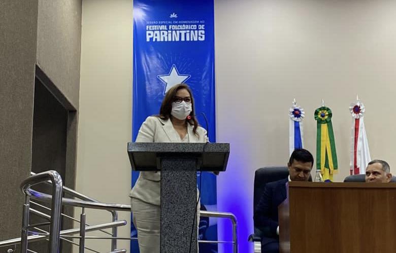Márcia Baranda fala na tribuna da Aleam sobre a emoção e expectativa para o 55º Festival de Parintins