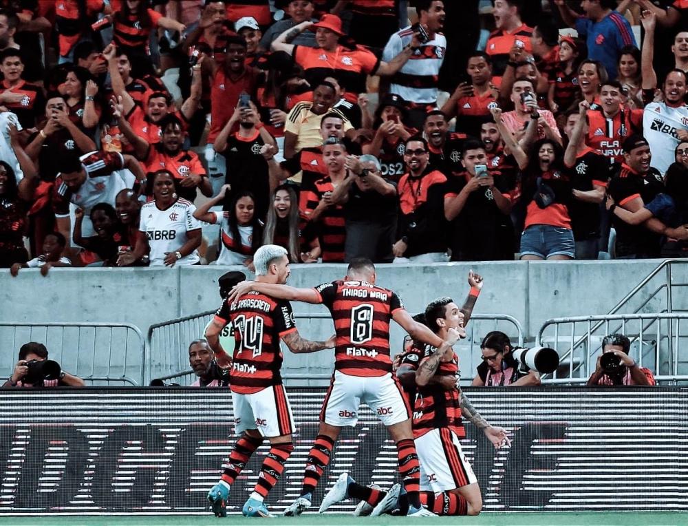 Flamengo vence por 7 a 1 o Tolima e confirma vaga nas quartas da Libertadores