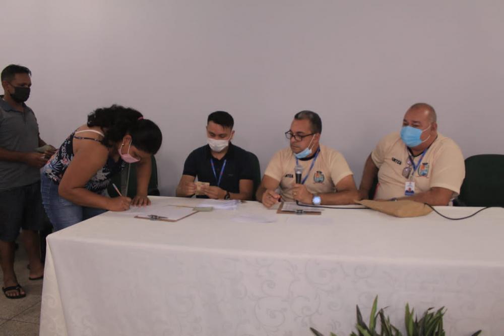 Prefeitura finaliza pagamento de trabalhadores temporários do Festival de Parintins