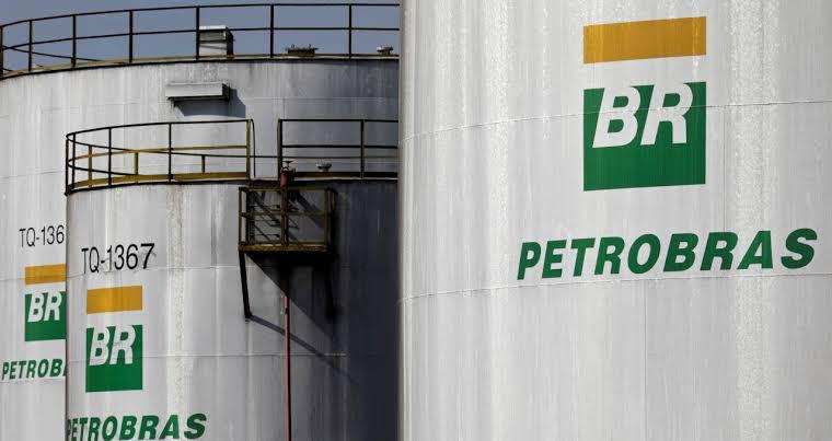 Petrobras reduz preço da gasolina pela primeira vez no ano a partir de quarta-feira (20)