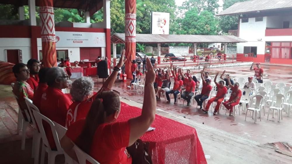 Justiça suspende assembleia que homologou nova diretoria do Garantido sob pena de multa de R$ 30 mil