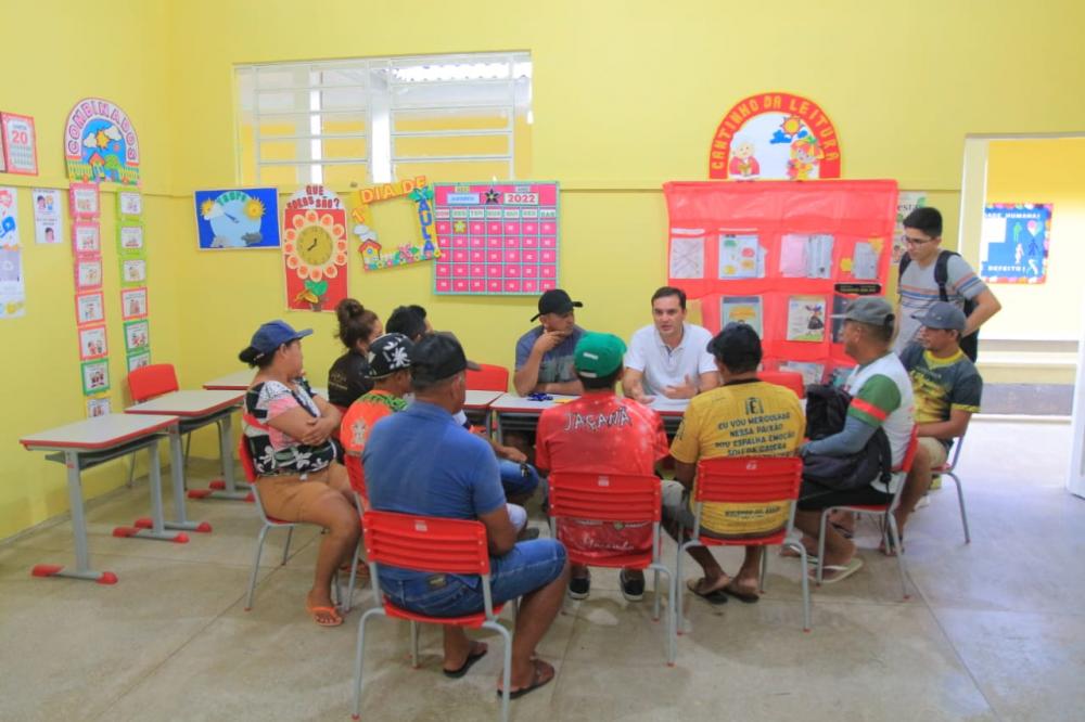 Prefeito em exercício Mateus Assayag visita Mocambo para ajustar detalhes do festival folclórico