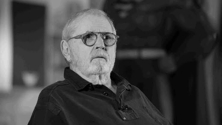 Morre Jô Soares, escritor, humorista e ícone da TV brasileira, aos 84 anos, em São Paulo