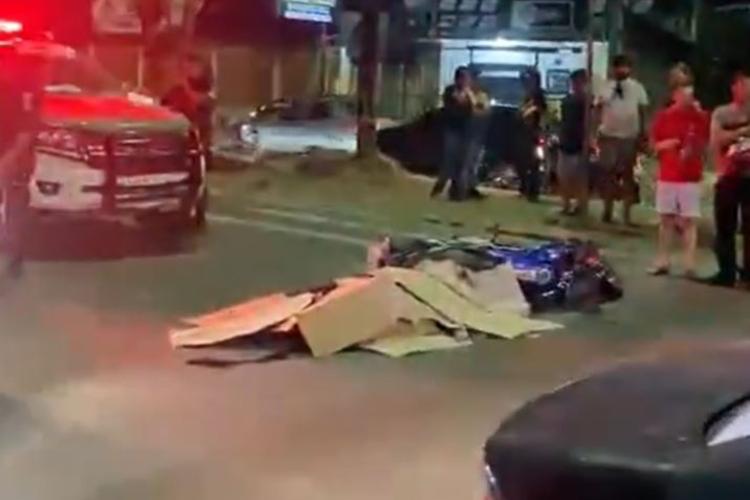 Homem morre em acidente ao ter cabeça esmagada por ônibus em Manaus   