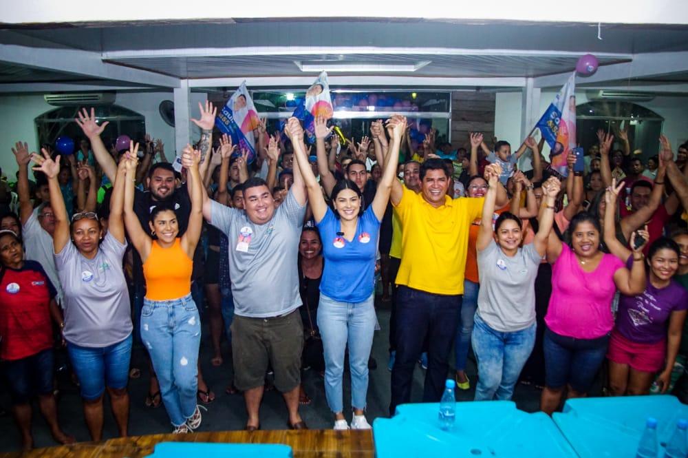 Mayra Dias realiza caminhada no Itaúna I e participa de grande reunião, em Parintins