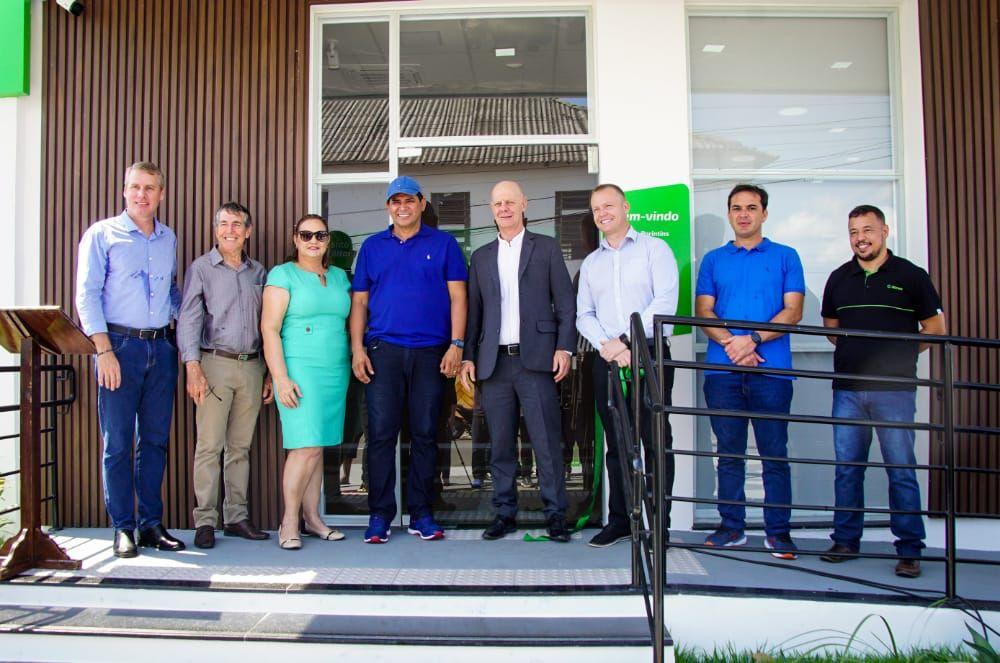 Durante inauguração da Sicredi, prefeito Bi Garcia reafirma compromisso com desenvolvimento econômico de Parintins
