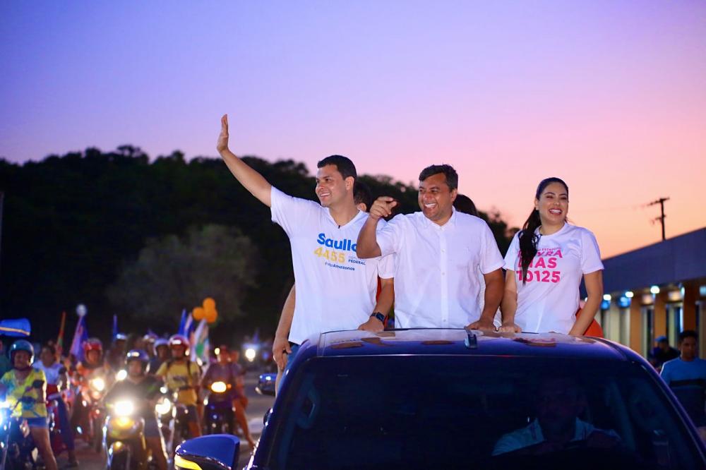 Saullo Vianna e Wilson Lima são recebidos com grande festa por multidão em Parintins