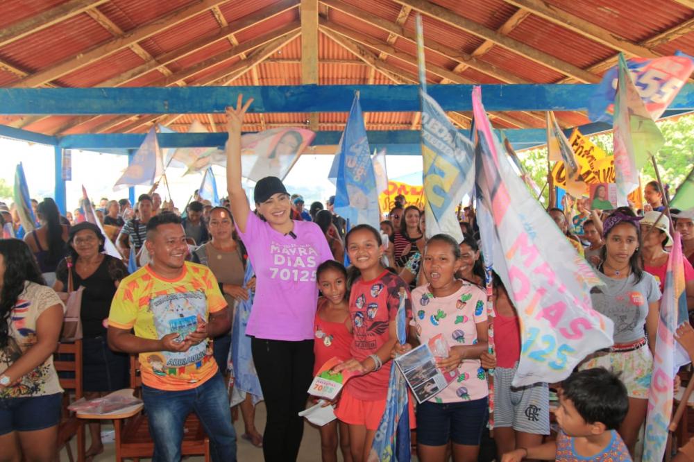 Em Parintins, Mayra Dias recebe apoio das comunidades da área indígena, Uaicurapá e Jacu