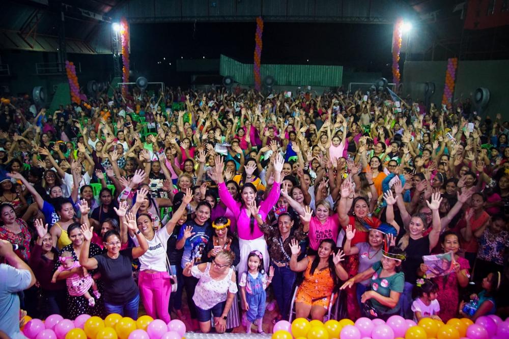 No encontro 'Seu lugar é onde você quiser',  Mayra Dias é consagrada a candidata das mulheres do Amazonas