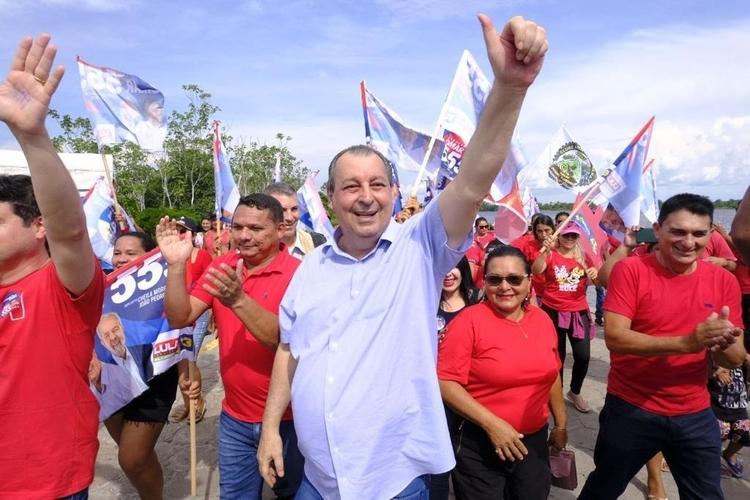 Em disputa espetacular, Omar ultrapassa Menezes e é eleito senador pelo Amazonas