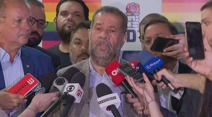 PDT anuncia apoio a Lula no segundo turno das eleições e diz que Ciro endossa decisão