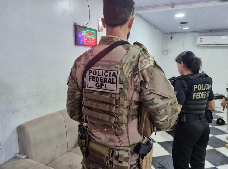 Homem é preso com pornografia infantil durante operação da PF em Manaus