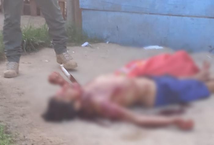 Homem é morto e faca fica cravada no seu pescoço em Parintins