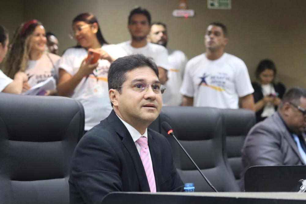 Jander Lobato afirma apoio para instituição que atua com ressocialização de jovens na capital