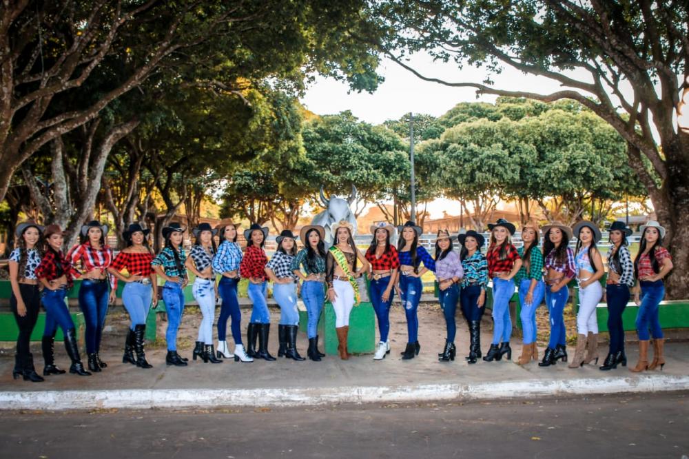 Vinte candidatas a Garota Expopin 2022 são apresentadas pela Associação dos Pecuaristas de Parintins