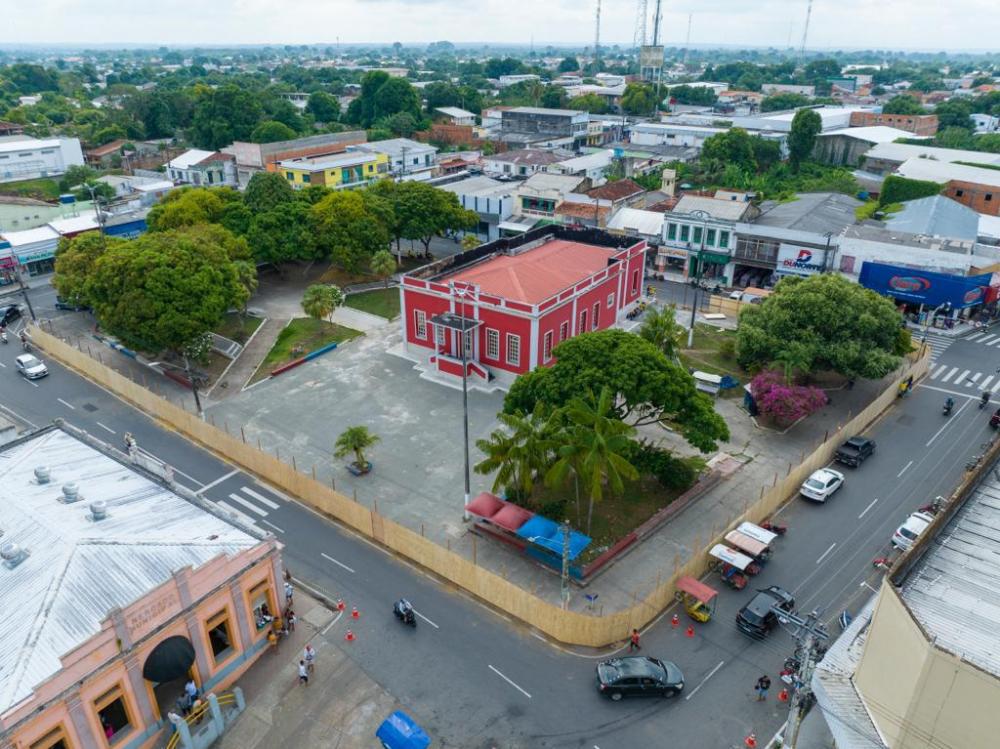 Prefeitura de Parintins inicia obra de revitalização da Praça Eduardo Ribeiro