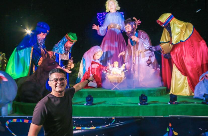 David Almeida entrega presépio natalino em movimento com 18 metros de altura em Manaus