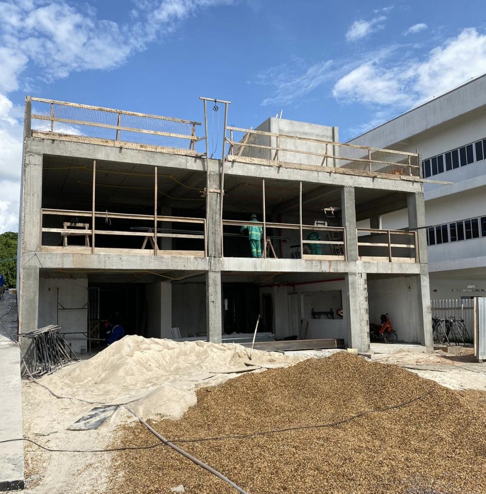 Construção do primeiro hospital veterinário do Amazonas alcança 72% de execução