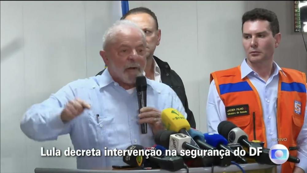 Lula decreta intervenção federal no DF após ataques golpistas de bolsonaristas