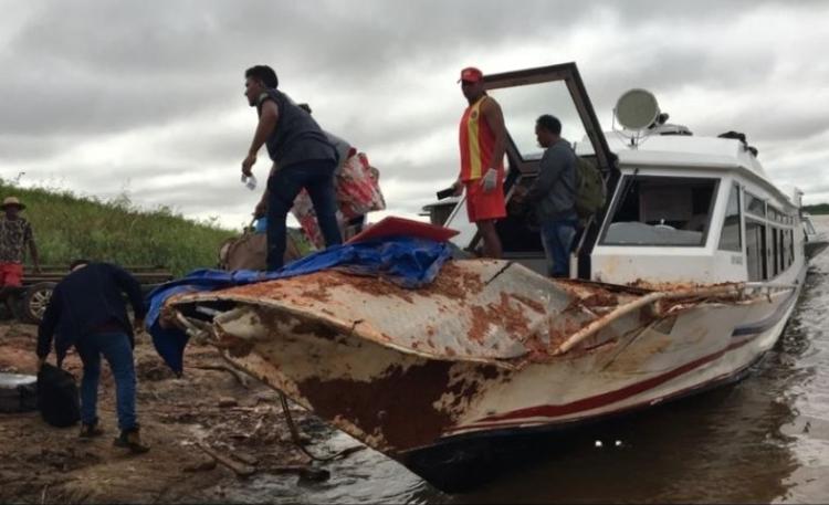 Comandante e passageiros ficam feridos durante acidente com lancha no Amazonas