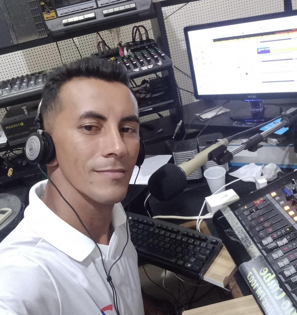 Morre o radialista Adson Souza, aos 37 anos, após grave acidente em Parintins